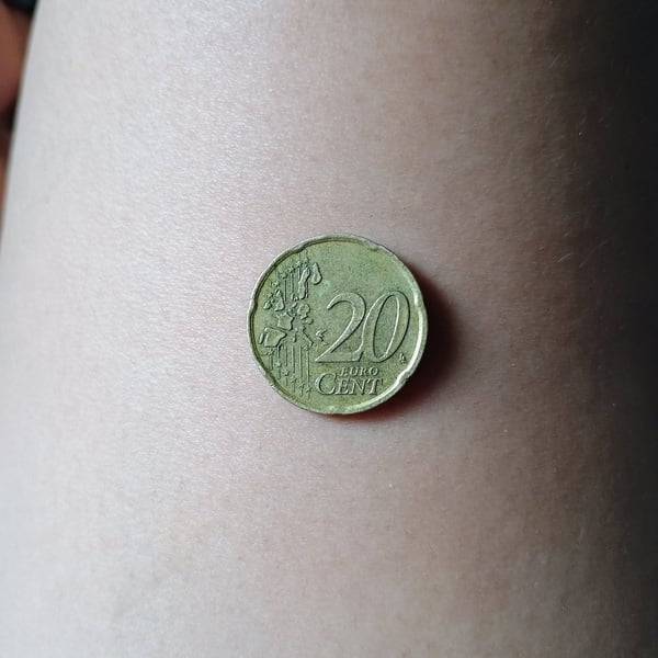 Moneda rara de 20 céntimos Italia  2002.