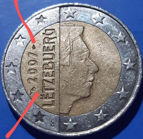 Vendo moneda de 2 € de Luxenburgo año 2007. Con errores de acuñación.