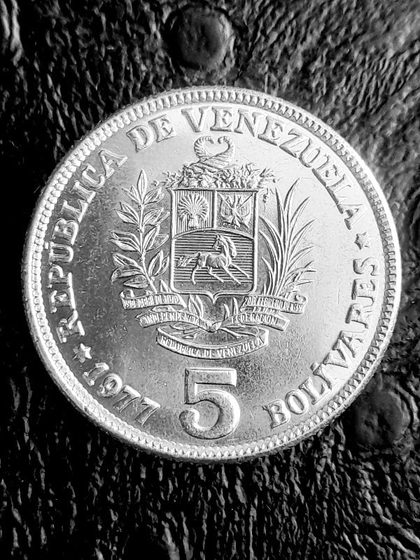 5 BOLIVARES 1977 VENEZUELA.