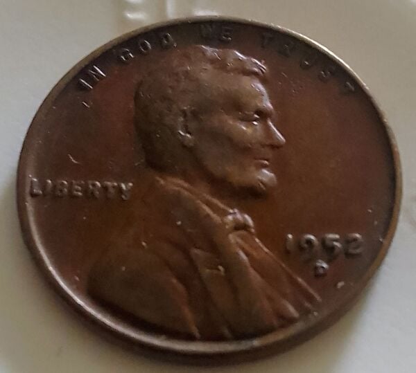 Un Penny trigo de eeuu del año 1952 .