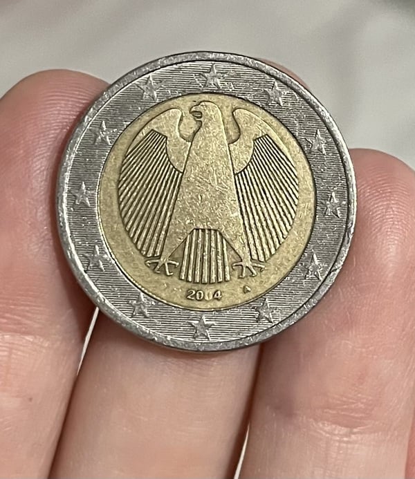 Moneda 2 euros Alemania, le falta un 0