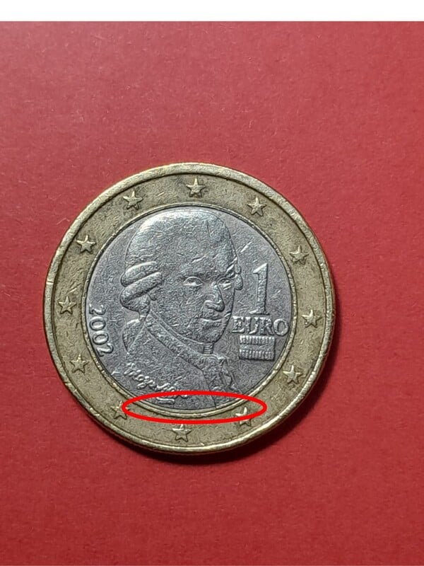 1 Euro 2002 Austria con defecto.