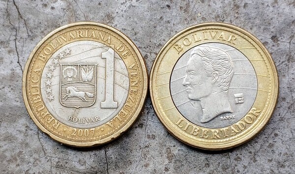 Moneda de 1bs año 2007