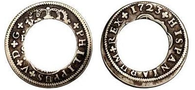 2 bits (Center hole in 2 Spanish Reales)