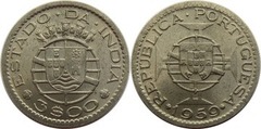 3 escudos