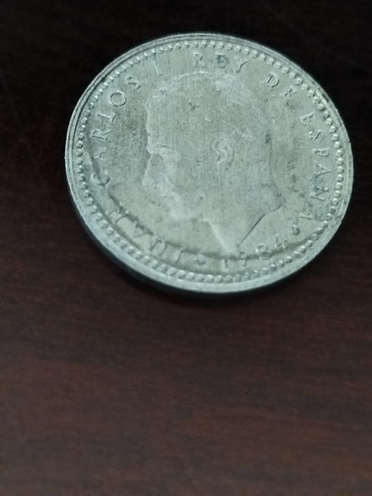 Photo 2 Unidentified coin: ¿ Error en esta moneda ?