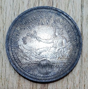Photo 2 Unidentified coin: Última emisión de la peseta 2000 PTAS